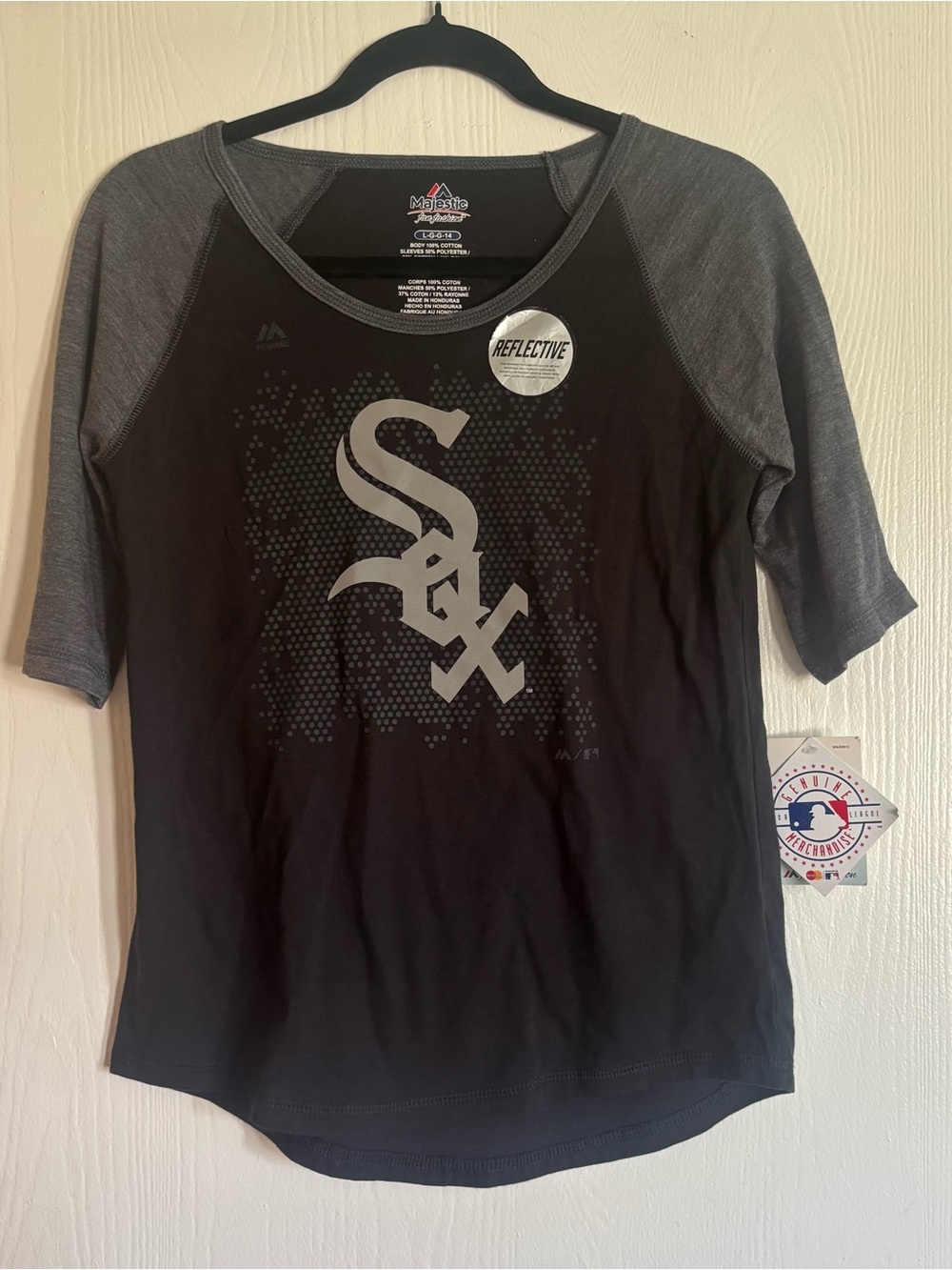 Chicago white Sox Majestic Black & Gray Reflective Logo Raglan Shirt